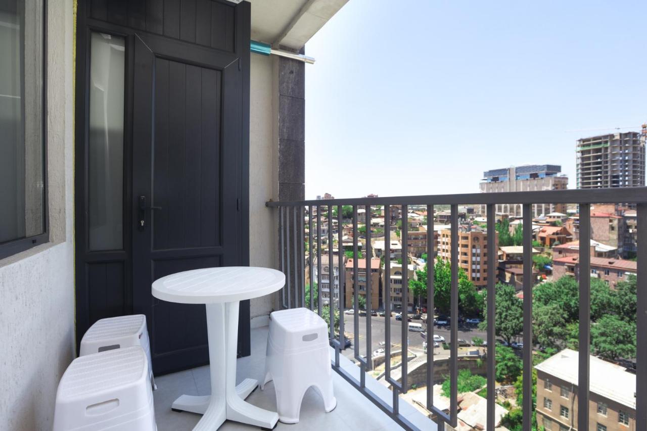 Stay Inn Apartments On Amiryan 26/4 Yerevan Exterior foto